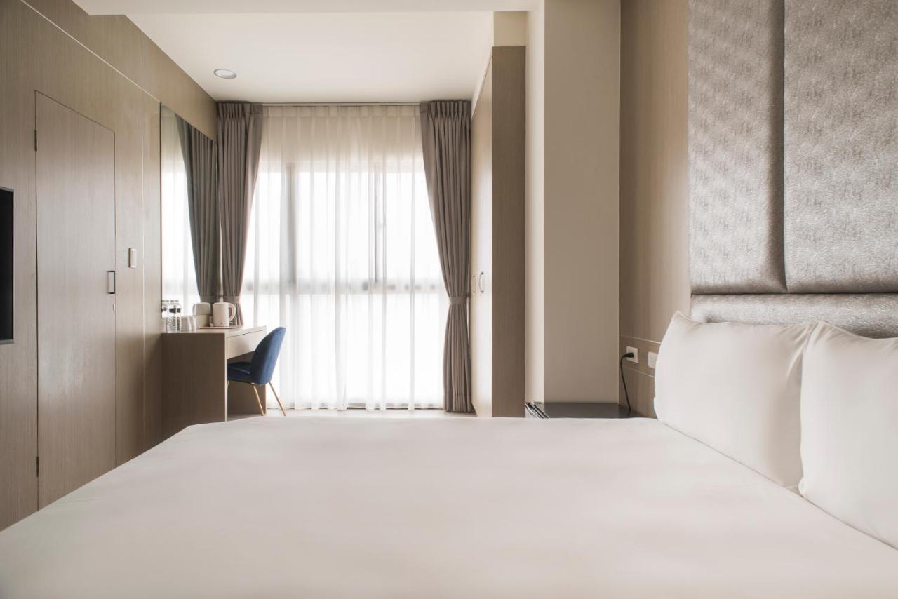 Whoops Hotel Đài Trung Ngoại thất bức ảnh