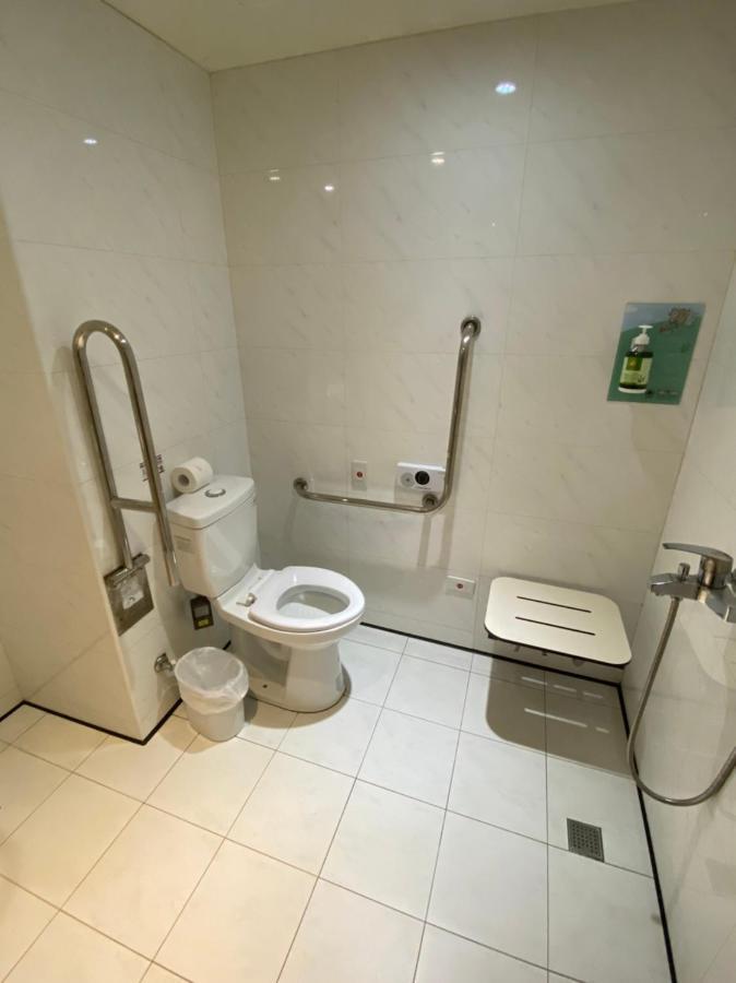 Whoops Hotel Đài Trung Ngoại thất bức ảnh