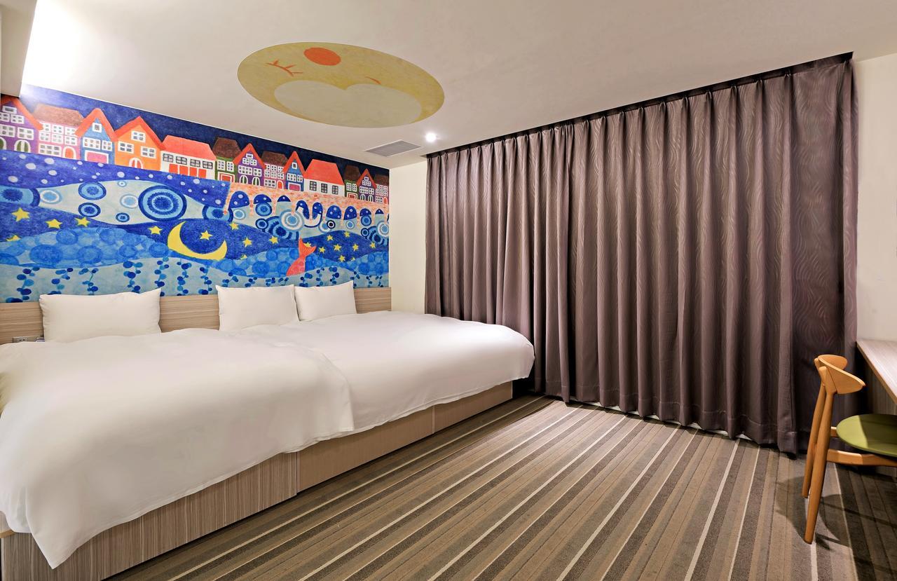 Whoops Hotel Đài Trung Ngoại thất bức ảnh
