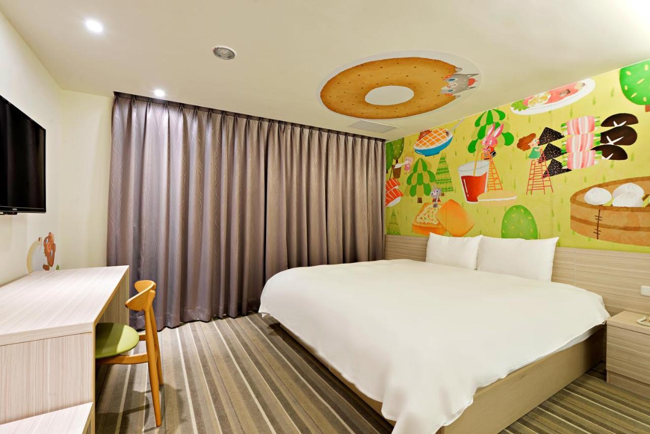 Whoops Hotel Đài Trung Ngoại thất bức ảnh