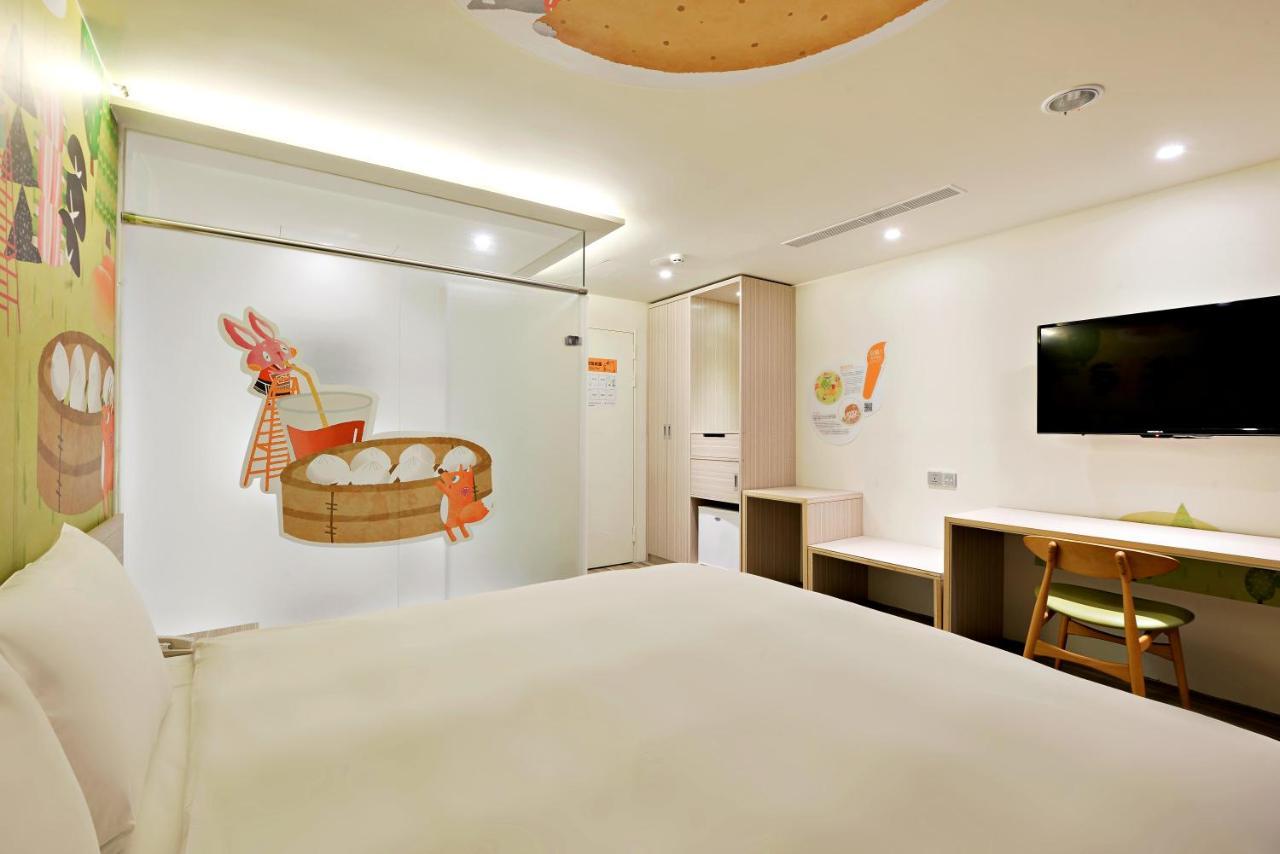 Whoops Hotel Đài Trung Ngoại thất bức ảnh